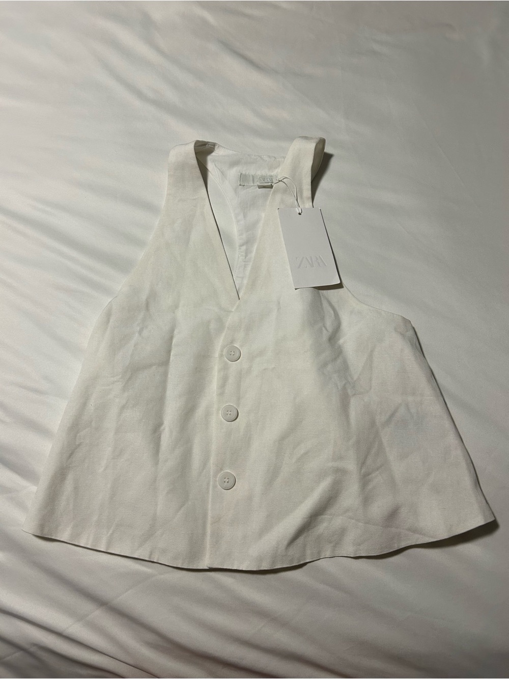 Zara White Button-Front Vest - Picture 1 of 4